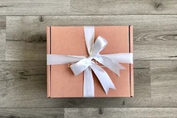 A Petite Styling Box From Short Story